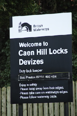 Caen Hill Locks